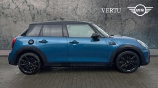 MINI Hatchback 2.0 Cooper S Exclusive 5dr Auto [Comfort/Nav Pack] Petrol Hatchback